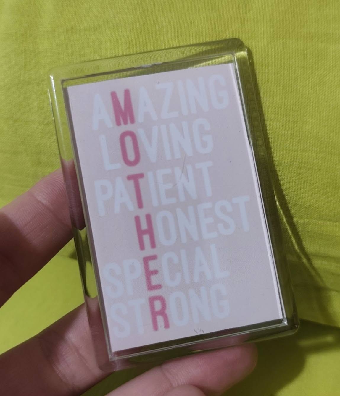 Acrylic maganet